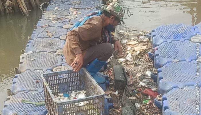 DLH dan Polisi Periksa Kandungan Pestisida Air Sungai Cisadane