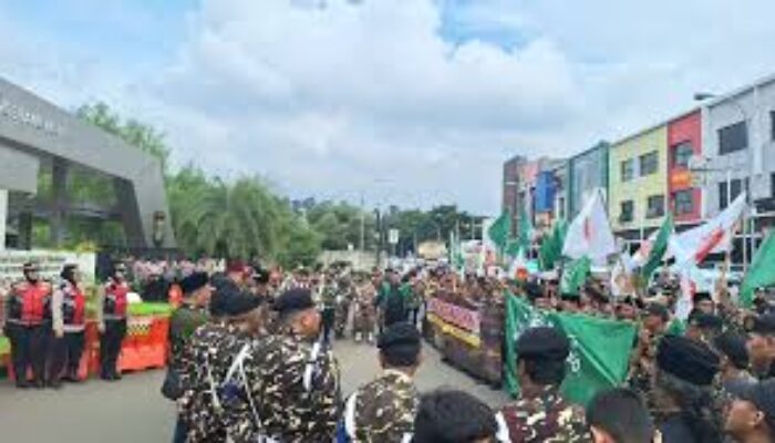 Banser dan GP Ansor Demo Polres Metro Tangerang Kota, Desak Kasus Bahar bin Smith Dituntaskan