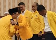 TB A Khatibul Umam Nahkodai Golkar Pandeglang