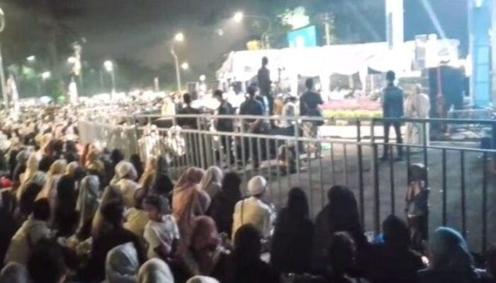 Ribuan Warga Padati Tangerang Bersholawat di Taman Elektrik