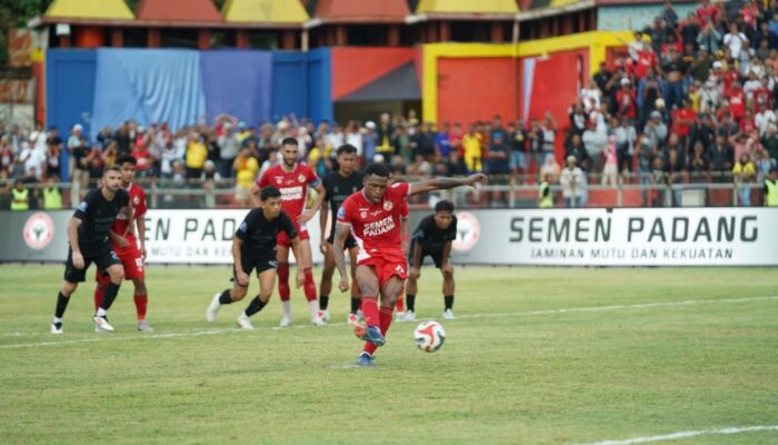 Ambisi Persita Kandas di Kandang Semen Padang