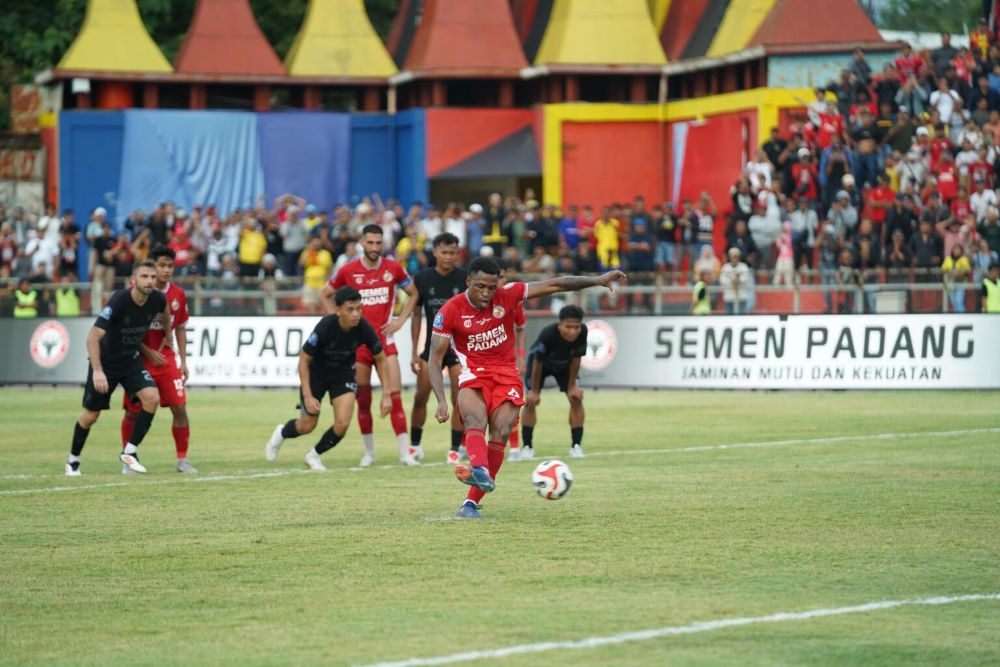 Ambisi Persita Kandas di Kandang Semen Padang