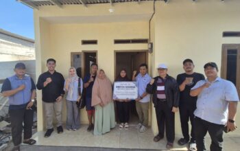 Moya Indonesia Bedah Rumah Warga Sepatan Tangerang