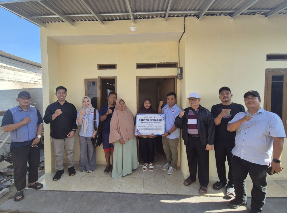 Moya Indonesia Bedah Rumah Warga Sepatan Tangerang