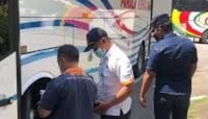 Dishub Gelar Uji Kelaikan Armada Mudik di Terminal Poris Plawad