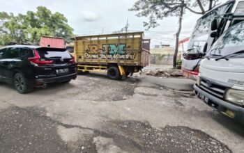 Jalan Halim Perdana Kusuma Jadi Neraka Jalan Raya di Kota Tangerang