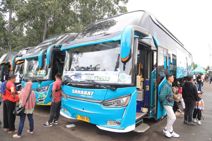 Terminal Poris Plawad Tangerang Mulai Dipadati Pemudik