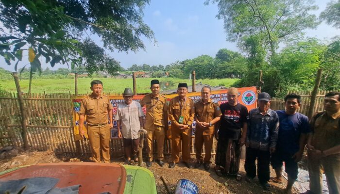 Bantuan Ratusan Bebek untuk KPM Desa Pasar Kemis Kandas Diserang Hama dan Penyakit