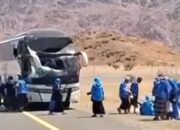 2 Bus Bersenggolan di Jabal Magnet, 10 Jamaah Haji Indonesia Terluka
