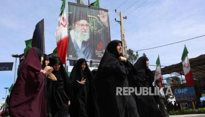 Begini Taktik Iran yang Bikin AS dan Israel Kebakaran Jenggot