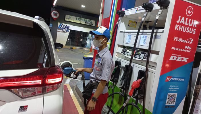 DPR Dorong Pemerintah Naikkan Harga BBM