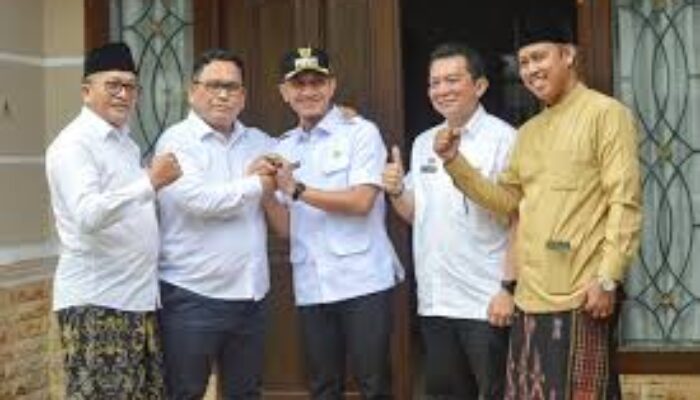Bupati Lebak Datangi Rumah Wabup Amir Hamzah, Konflik Dianggap Sudah Selesai