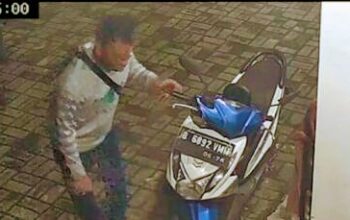 Terekam CCTV, Maling Motor Beraksi di Poris Plawad Utara Tangerang