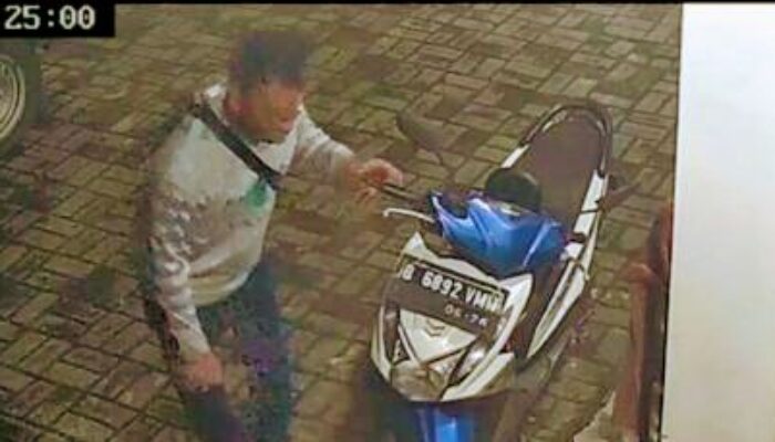 Terekam CCTV, Maling Motor Beraksi di Poris Plawad Utara Tangerang