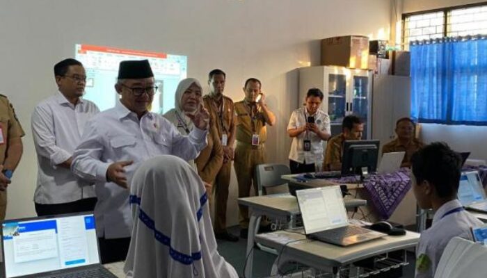 Mendikdasmen Tinjau TKA di SMPN 2 Curug, TKA di Kabupaten Tangerang Tak Ada Kendala