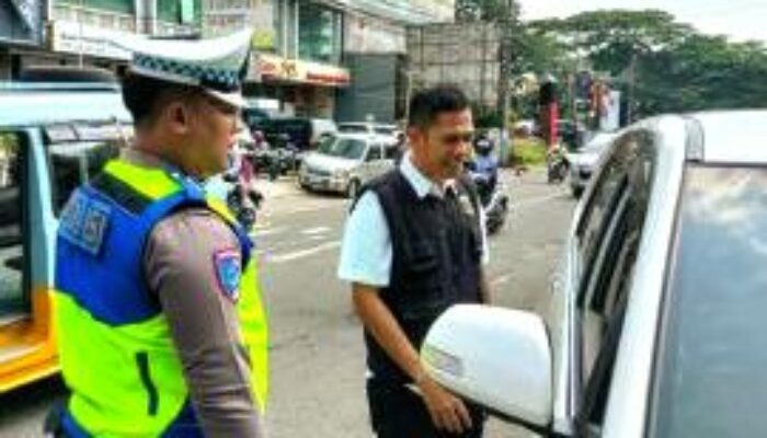 Pengendara Panik Dihadang Petugas Samsat Cikokol Tangerang