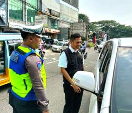 Pengendara Panik Dihadang Petugas Samsat Cikokol Tangerang