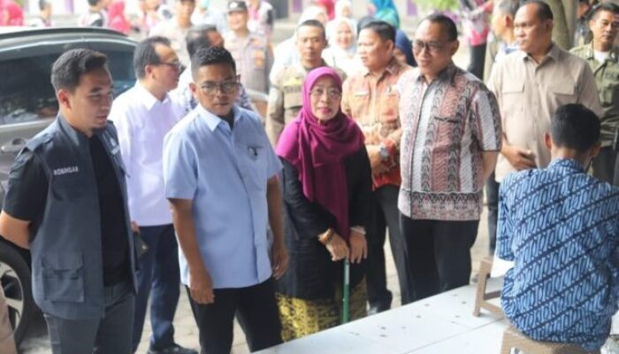 Gubernur Banten Ancam Pidanakan Pelaku Jual Beli Kursi Sekolah