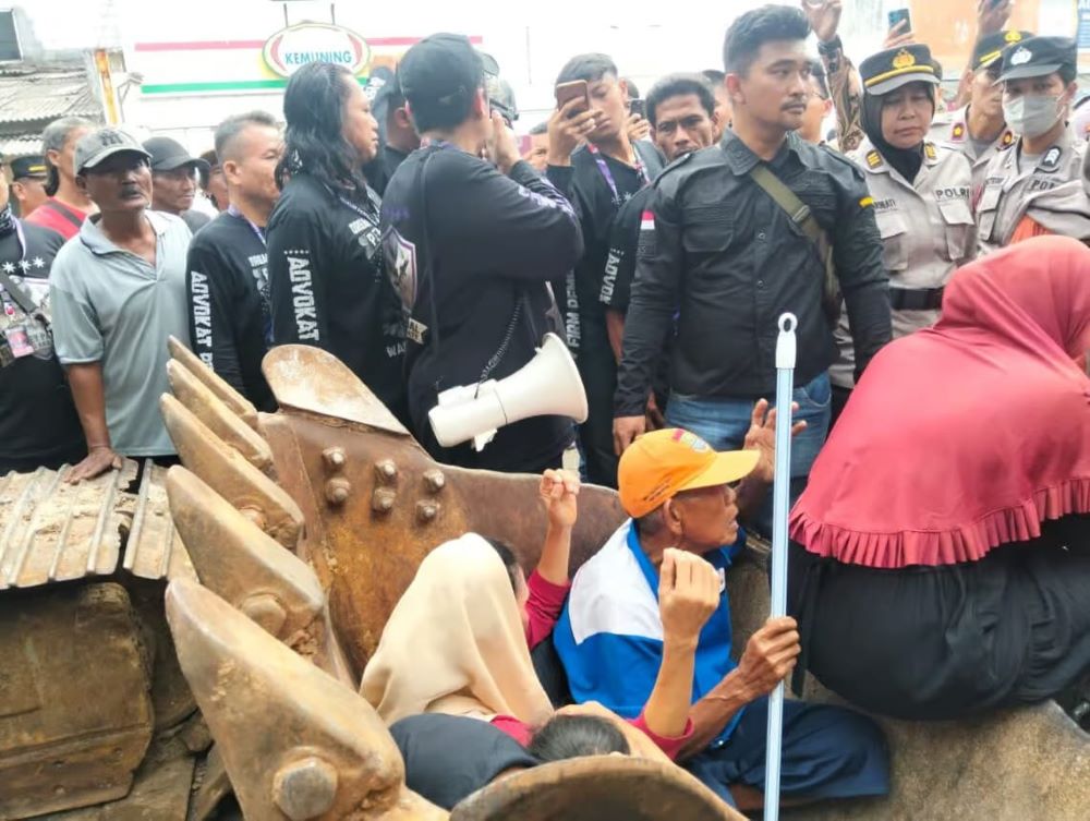 Eksekusi Lahan di Cisoka Tangerang Berlangsung Tegang