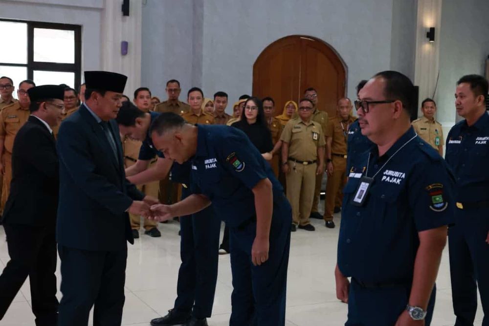 Bupati Tangerang Minta Jurusita Pajak Bekerja Profesional