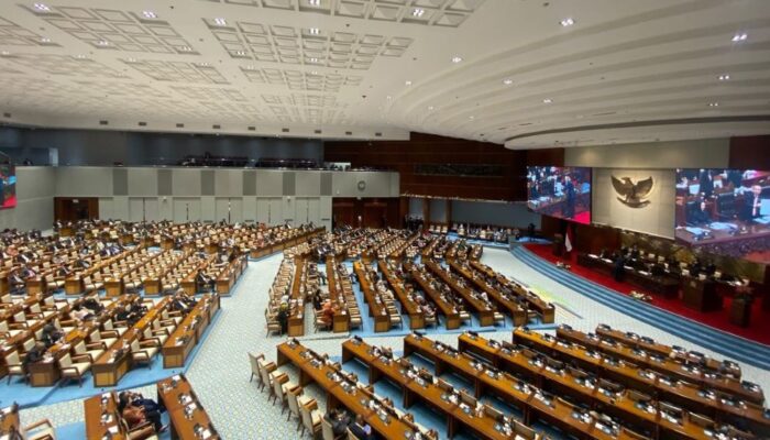 DPR RI Sahkan RUU Polri Menjadi Undang-Undang