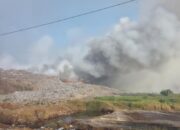 TPA Jatiwaringin Tangerang Terbakar, BNPB Kerahkan Helikopter Water Bombing