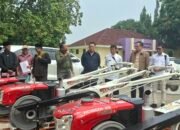 DPC Gerindra Kabupaten Tangerang Bantu Kelompok Tani 4 Traktor dan Pompa air
